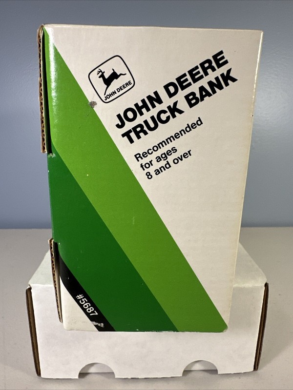 1991 Ertl John Deere Truck Bank Hawkeye Crate Delivery NEW 1/34 Made USA #5687 gallery