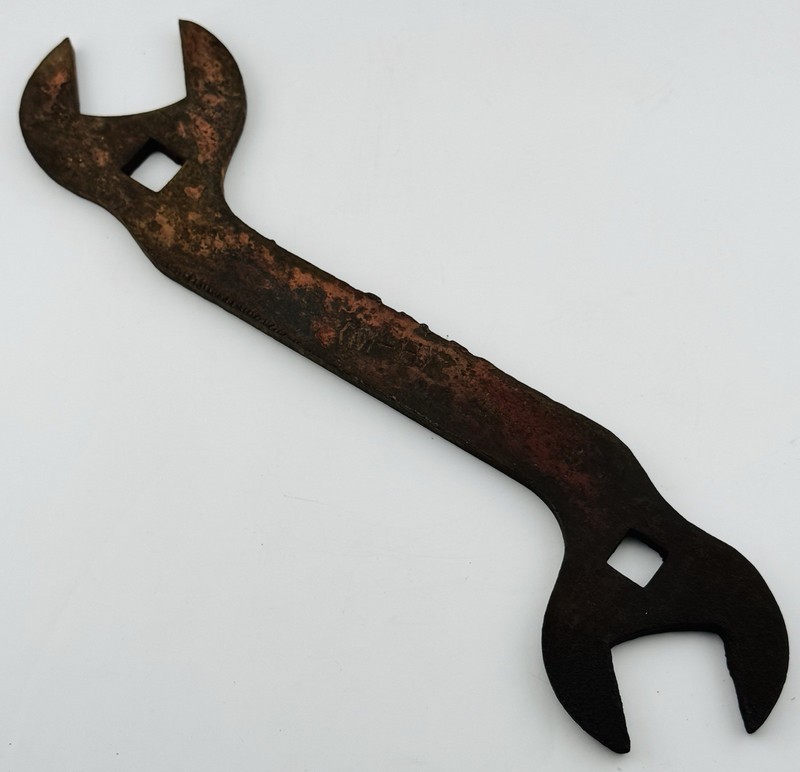 Vintage Minneapolis-Moline Open Plow (M-H) Implement Farming Wrench 11 1/2″