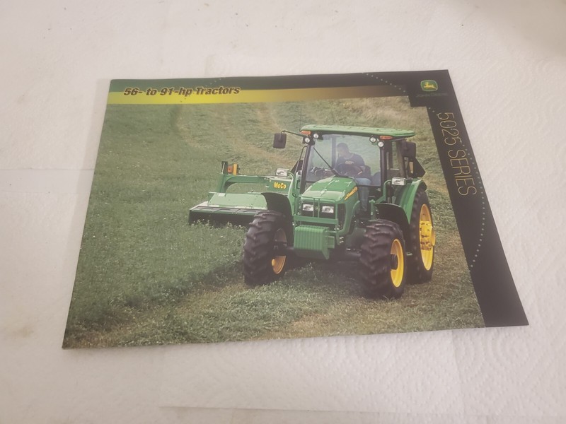 John Deere Dealer Brochure 56 to 92 HP tractors 5025 series date code 05-01