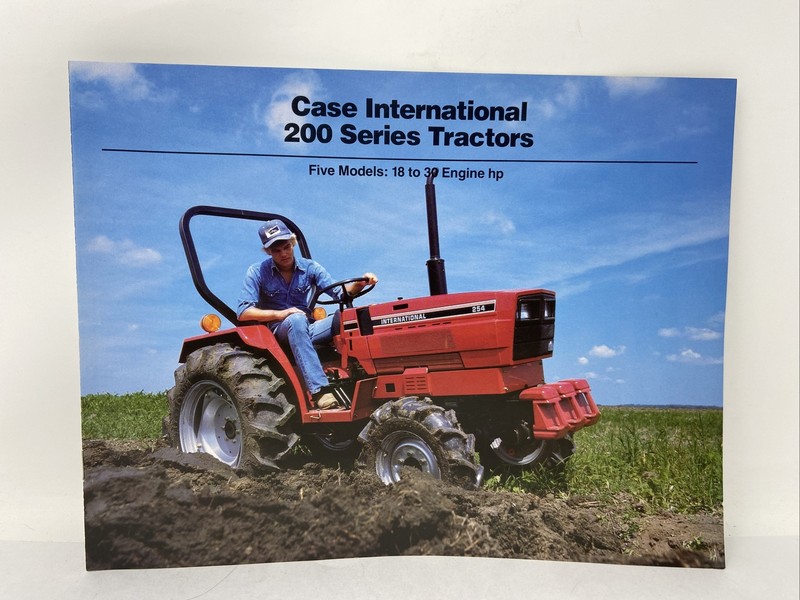 1980s JI Case International 200 Series Tractors Catalog Sales Brochure 18-39 HP
