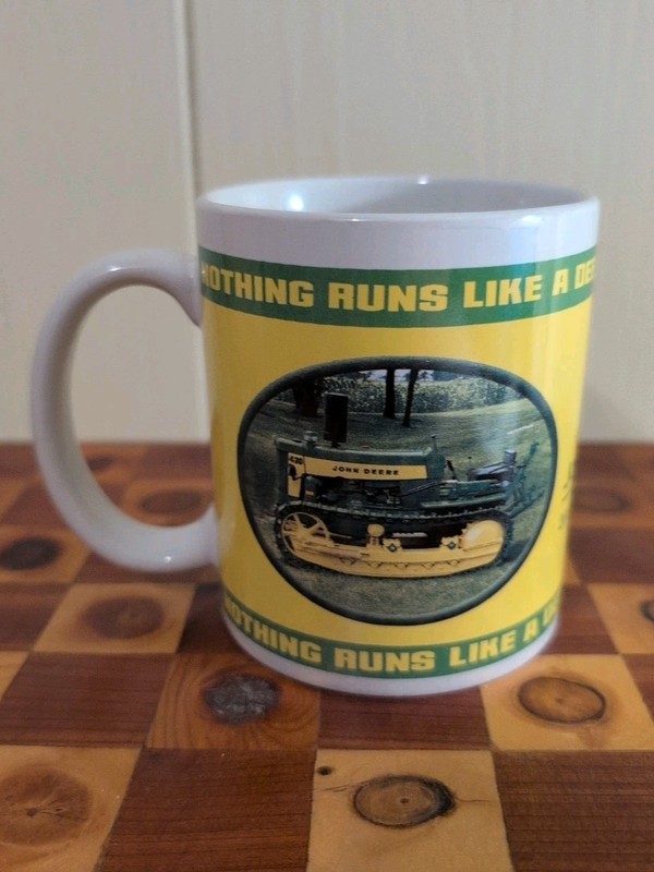 John Deere Mug 2004 Collectors Series no. 31151 Coffee Cup Tractor Deer 3.25″