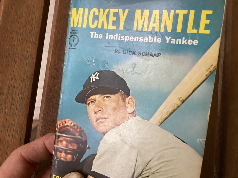Original 1961 1st printing Mickey Mantle Indispensable Yankee Dick Schaap Book gallery