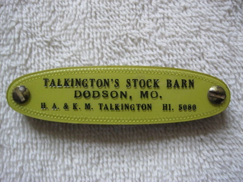 1950s TALKINGTON’S STOCK BARN DODSON, MO, KEY HOLDER