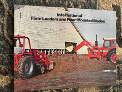 International Harvester Farm Loaders & Rear Blades For 1976 Brochure AMIL26