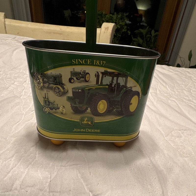 John Deere Collectible wood handle Metal condiment holder with Tractor Graphics
