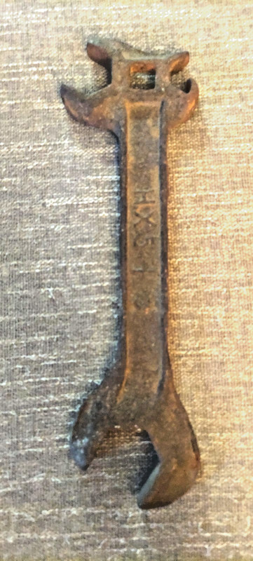 Vintage Moline Plow Co. H.X.5 + 6 Wrench Implement Buggy Farm Tractor 10 inch lo
