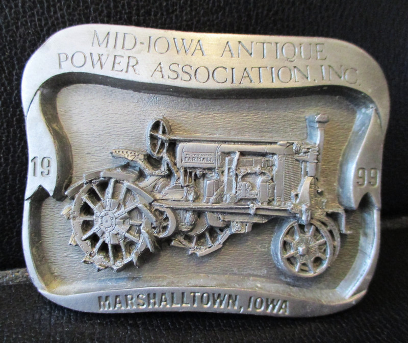 IH Farmall Regular Tractor Belt Buckle Mid-Iowa Antique Power 1999 Marshalltown