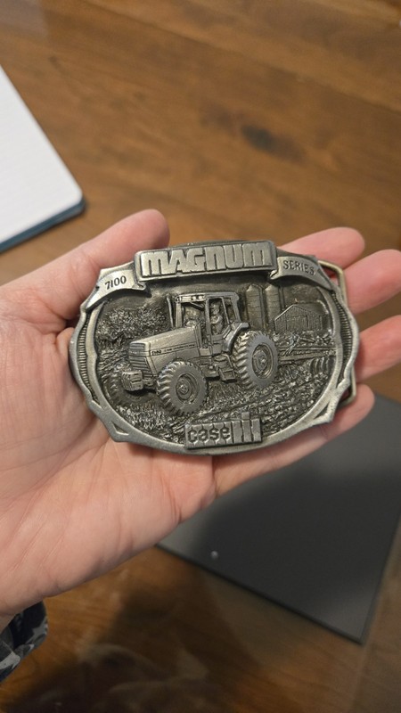 1987 CASE IH Magnum 7100 Series Pewter Belt Buckle LIMITED EDITION Tractor