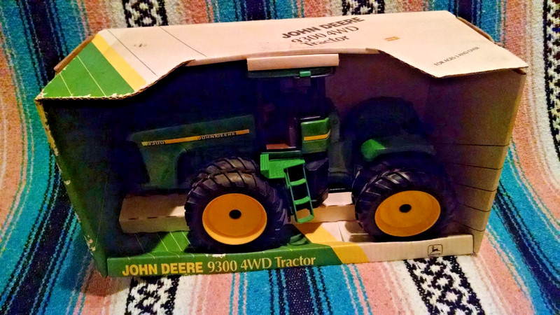 John Deere Tractor 9300 4WD Dual Wheels #5915 1:16 Articulated Org Box 1997 Ertl