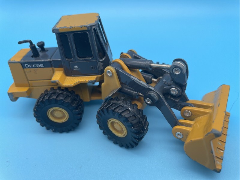 John Deere/Ergo ~ Front End Loader (Die-Cast Toy) Pre-Owned