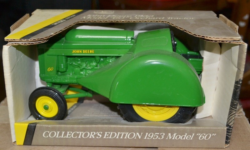 Ertl 1/16 John Deere Collector Edition 1953 Model 60 Orchard, 5679