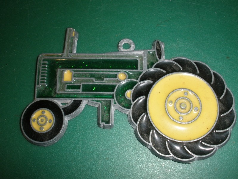 John Deere Vintage Tractor Suncatcher 4.25″x3″