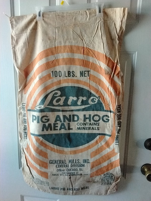 VINTAGE “LARRO” PIG AND HOG MEAL 100LB CLOTH BAG;GEN. MILLS, CHICAGO, ILL.