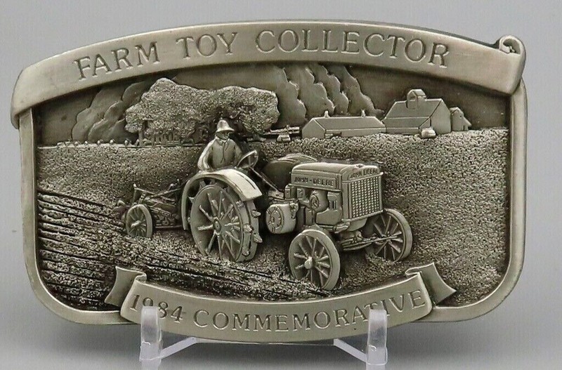 JOHN DEERE 1984 Farm Toy Collector ‘D’ Tractor Belt Buckle 