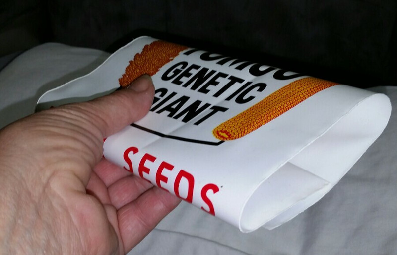 2 Tomco Seed Advertising premiums car litter Bag Calendar NOS Belmond Iowa gallery
