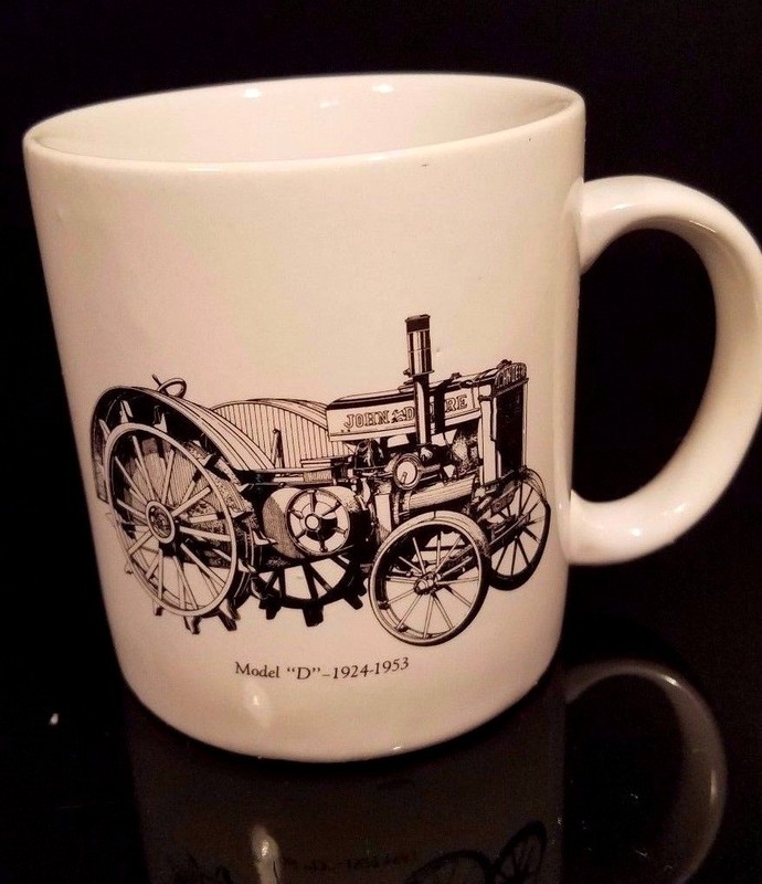 John Deere 1924 – 1953 model D Tractor Farming 12 oz Coffee Cup/Mug
