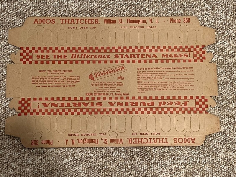 VINTAGE 1940s CHICKEN CHICKS CARDBOARD FEEDER SIGN Amos Thatcher Flemington, NJ