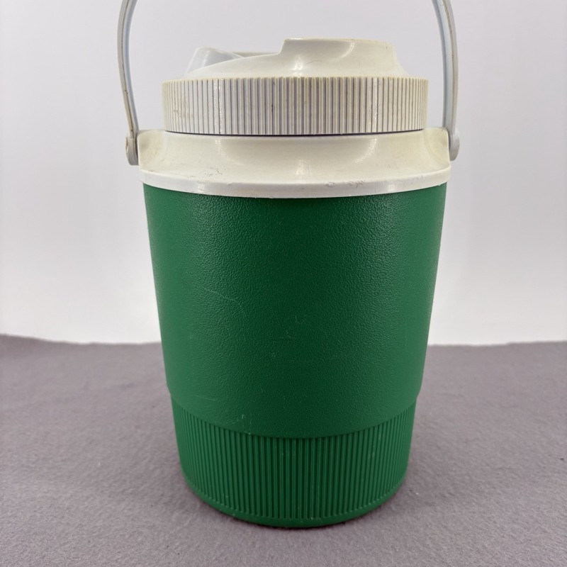 Pioneer Seed Rubbermaid Gott Corp Half-Gallon Cooler Thermos Water Jug w/ Handle gallery