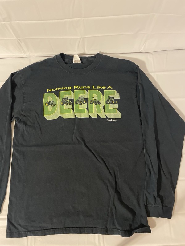 John Deere Nothing Runs Like A Deere Black Men’s L Long Sleeve