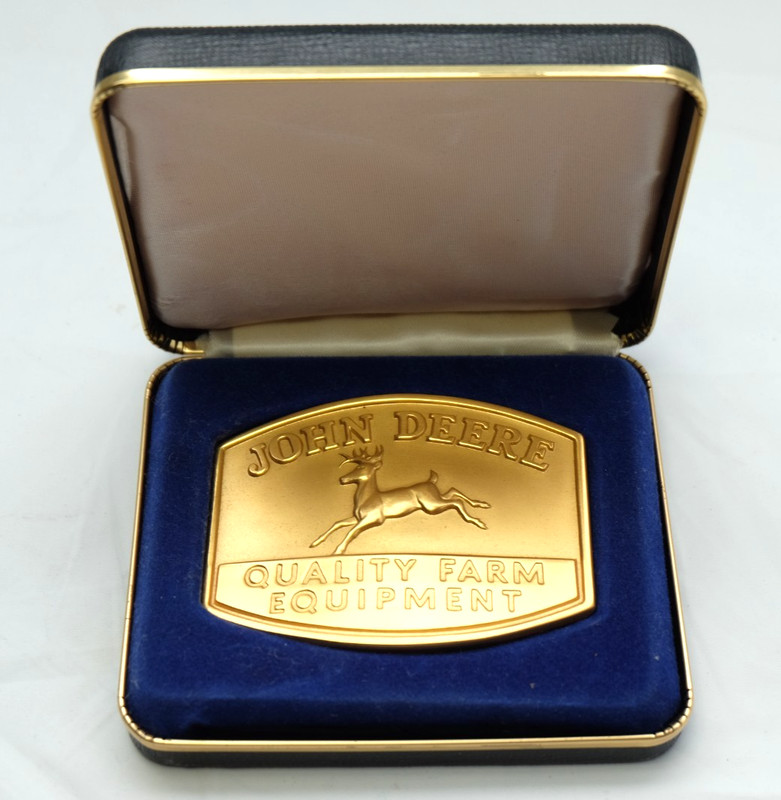 JOHN DEERE Vintage 1985 Limited Edition Belt Buckle – Numbered 4186/6000 – Boxed
