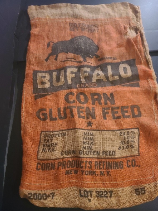 Vintage Buffalo Brand Corn Gluten Feed Black/Orange 100 LB Burlap/Gunny Sack (A)