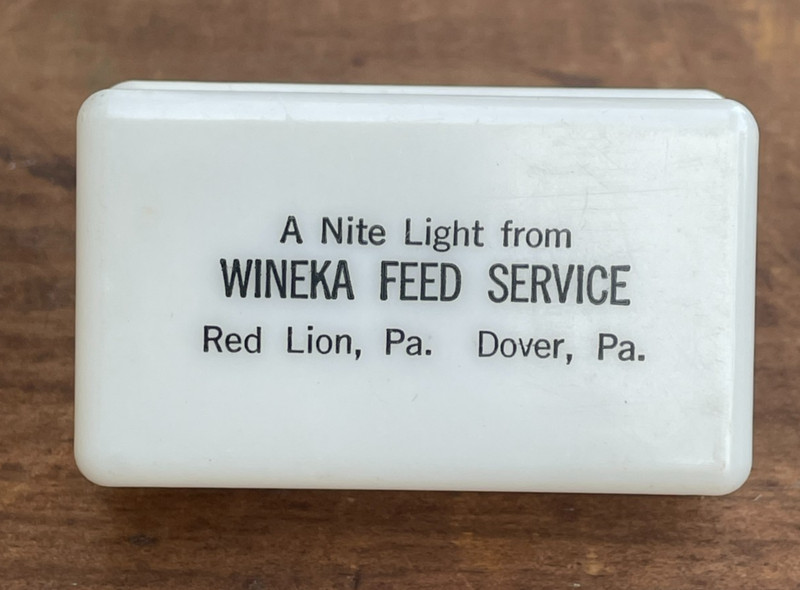 Vtg 60’s WINEKA FEED SERVICE Advertising Nite Light Dover & Red Lion, PA – Works