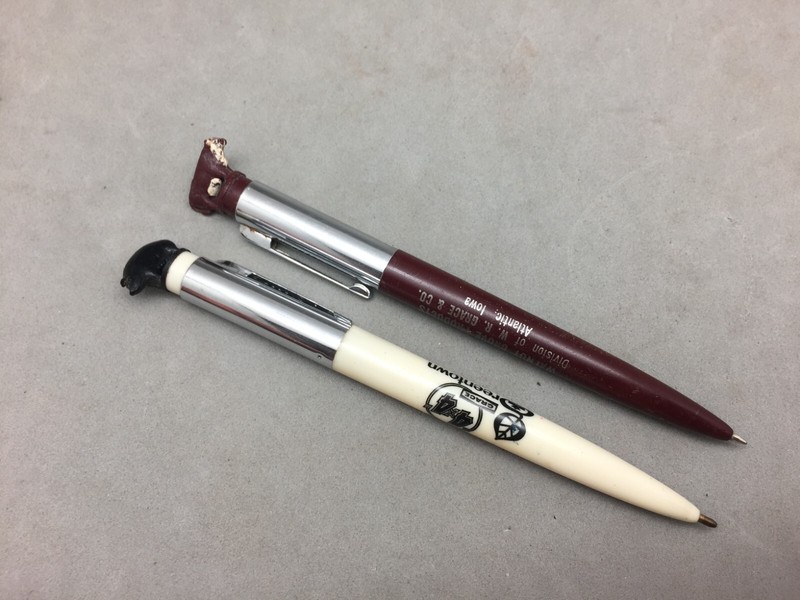 Swine Beef Feed Advertising Pen Lot 2 Pig Cow Topper W.R Grace Atlantic Iowa gallery