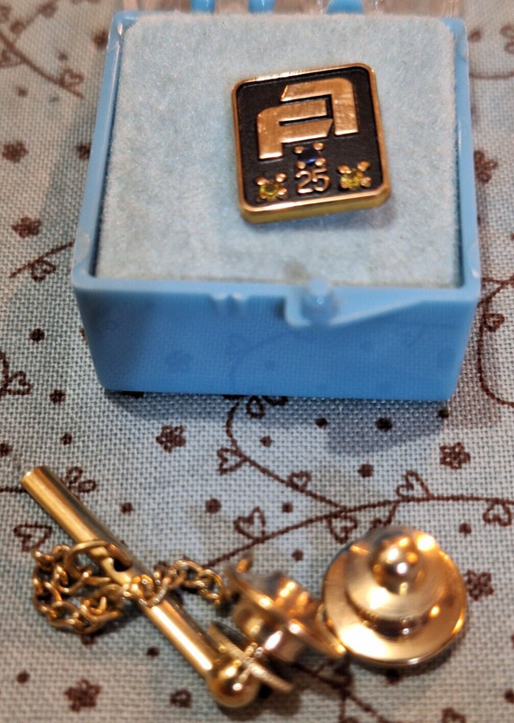 Allis Chalmers 25 Year Loyal Service Pin Man’s Tie Tac 1/10 Gold w/ 3 Stones