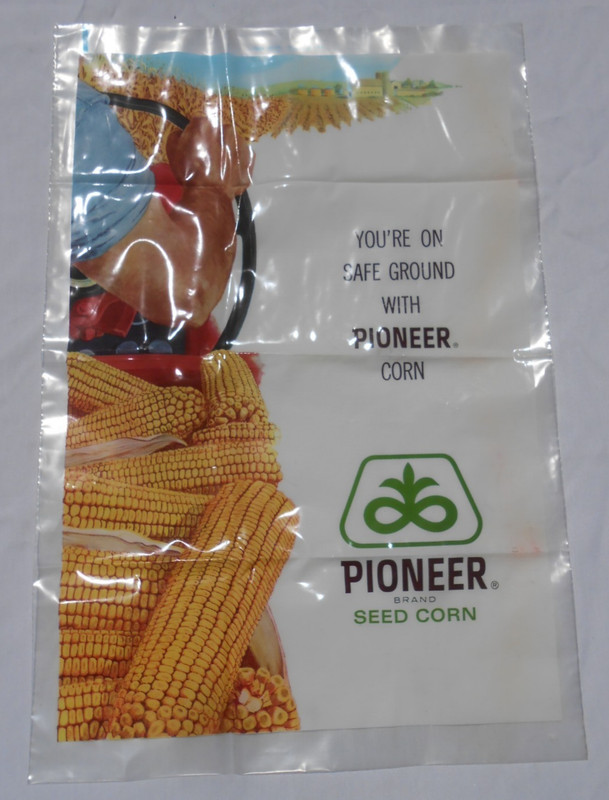 Vintage Pioneer Seed Corn Your On Safe Ground Promotional Plastic Bag/Sack 14×21