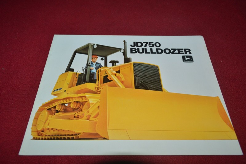 John Deere 750 Crawler Tractor Bulldozer Dealer’s Brochure YABE18
