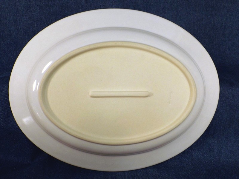 JOHN DEERE STONEWARE PLATTERS - SET OF 3 - NEVER USED - OLD DEER IN D LOGO gallery