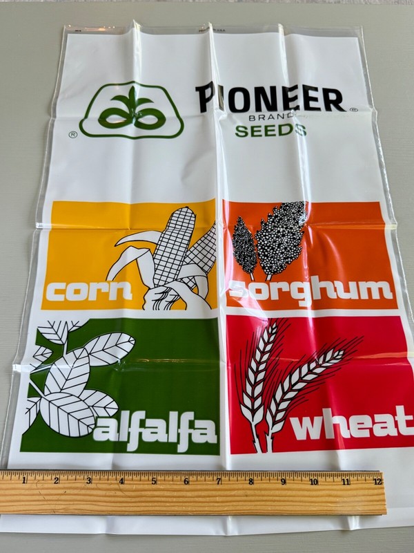Pioneer Brand Seeds Plastic Bag Sack Corn Sorghum Alfalfa Wheat Unused gallery
