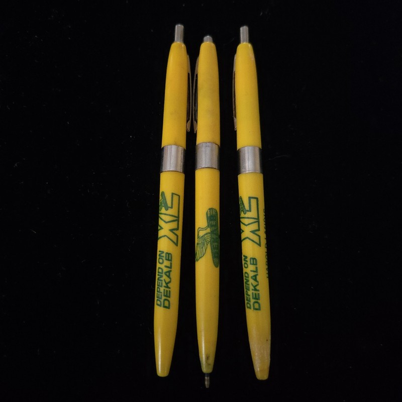 VINTAGE LOT OF 3 ADVERTISING WINGED DEKALB CORN BALL POINT PENS OHIO