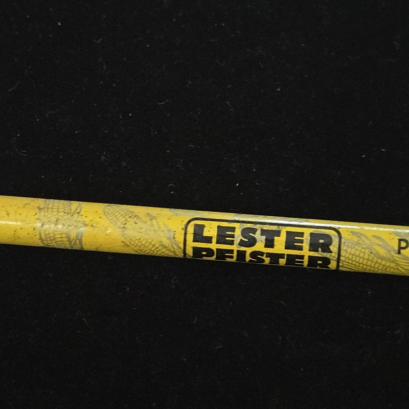 Vintage Unsharpened Lester Pfister El Paso Illinois Advertising Pencil - #19 2B gallery