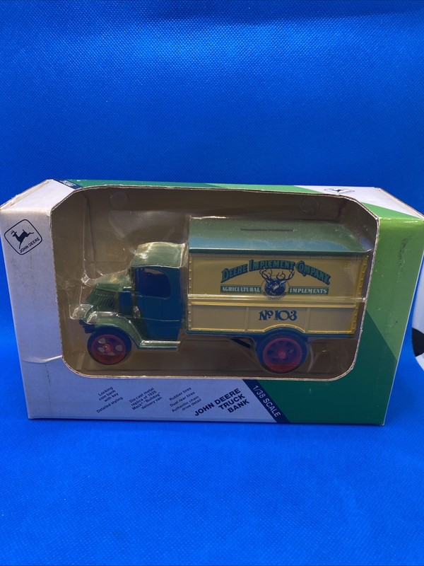 ERTL John Deere Truck Die-cast Metal Bank 1/38 Scale