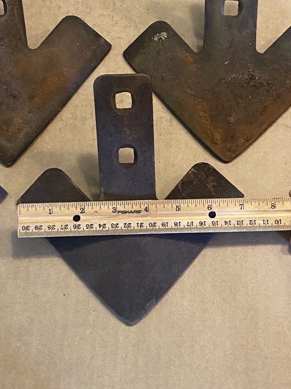 Set of 4 IH Cultivator Tips Sweeps International Harvester IH Farmall Vintage gallery