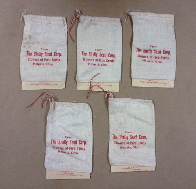 Group Of 5 Shelly Seed Cloth Bags Vintage Holgate Ohio INV-AD04