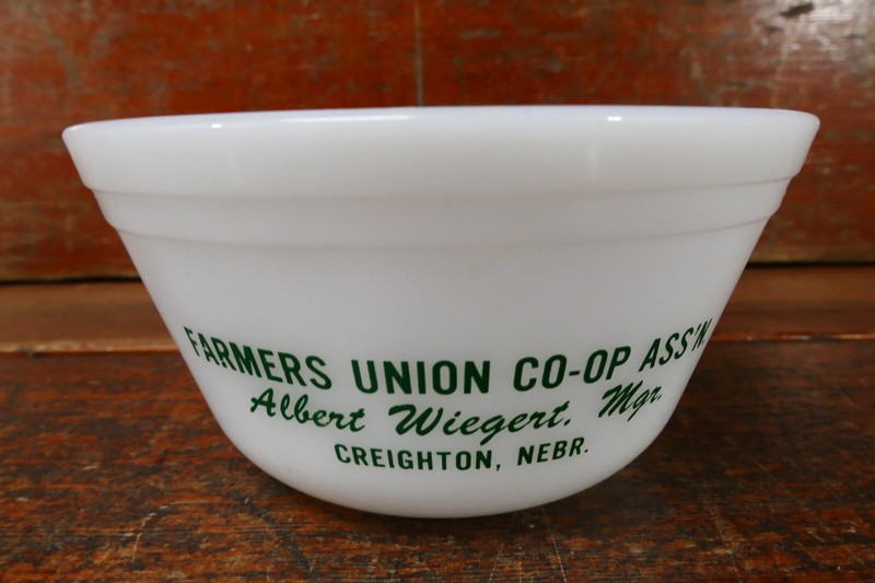 Vintage 1960s Creighton, NE Farmers Union CO-OP Federal Glass Advertising Bowl