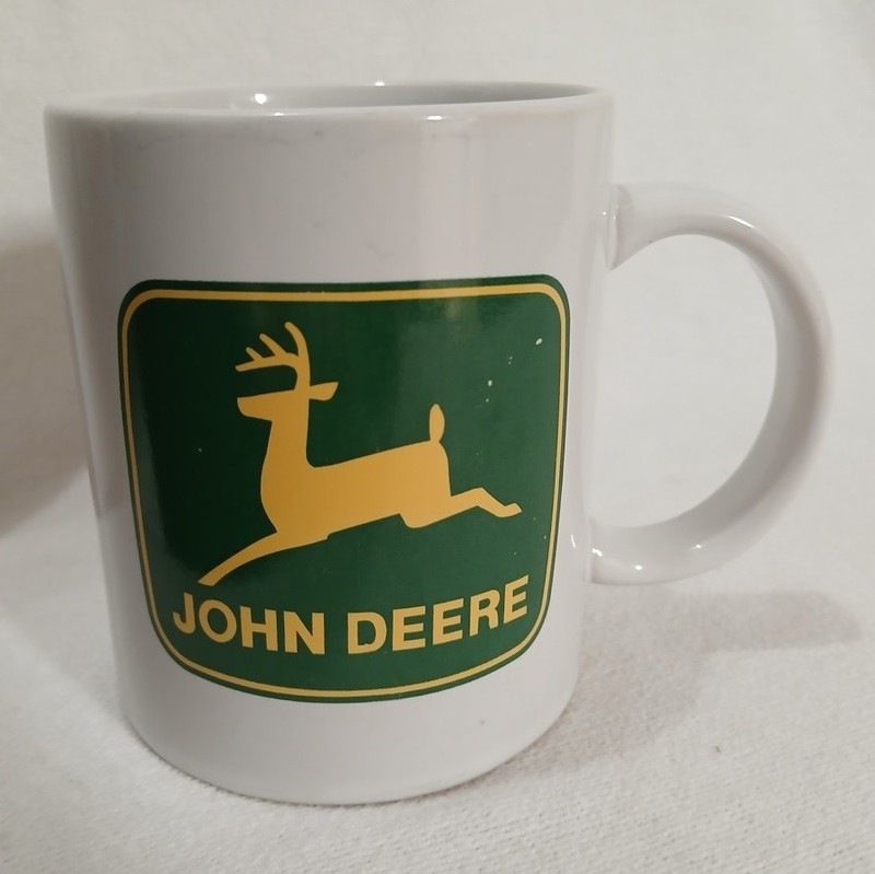 John Deere Coffee Mug with Classic Deer Logo Yellow on Green – Gibson Licensed