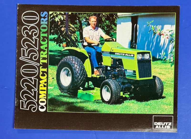 Deutz Allis ‘Chalmers’ Brochure 5220/5230 Compact Tractors 1985