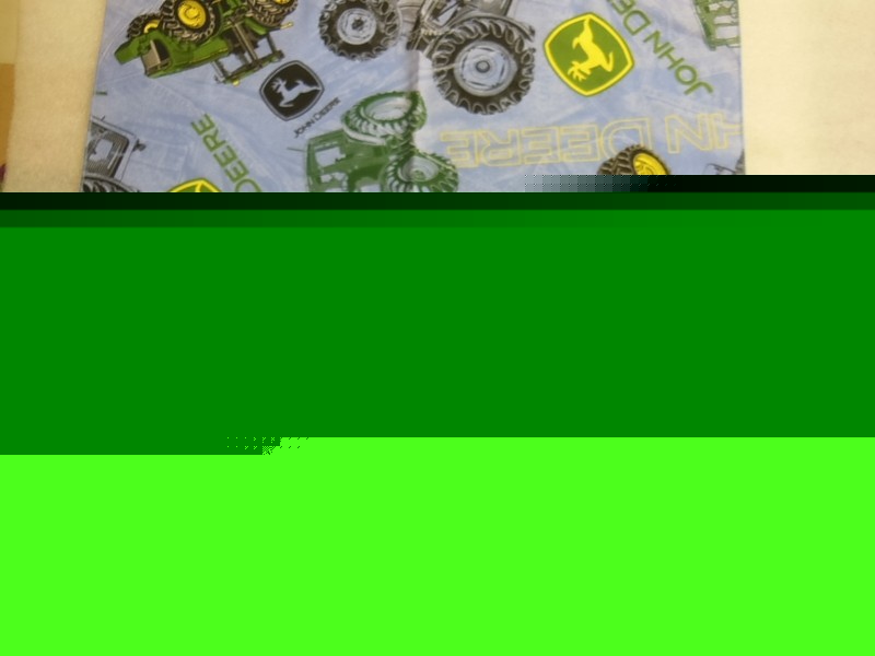 JOHN DEERE cotton Bandana w/ Tractors in classic green & blue 21″ x 21″ – NEW