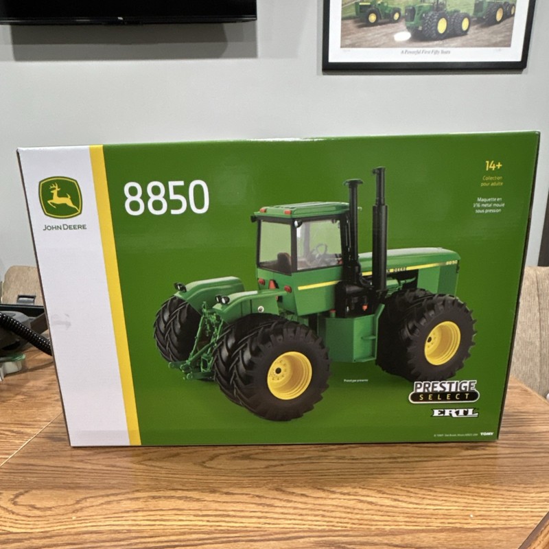 John Deere 8850 Prestige Select 2021 Original Edition Diecast Tractor Model