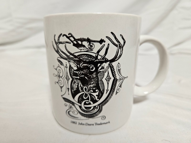 JOHN DEERE 1882 TRADEMARK GO WITH THE GREEN COLLECTOR COFFEE MUG