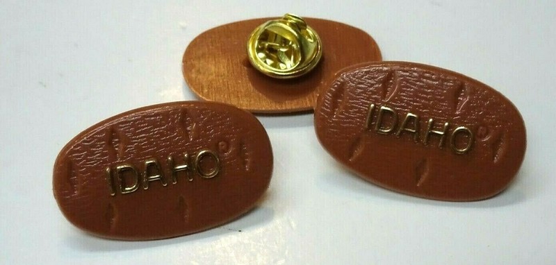 Vintage Plastic Idaho Russet Potatoes Advertising Push Pins 1 1/4″ Tall 70s Era