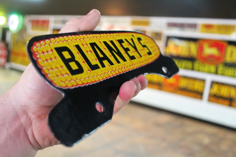 BLANEY'S HYBRIDS SEED CORN DEALER PORCELAIN METAL LICENSE PLATE TOPPER SIGN FARM gallery