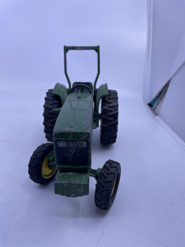 ERTL JOHN DEERE COMPACT UTILITY TRACTOR 1/16 SCALE DIE CAST Rough Condition gallery