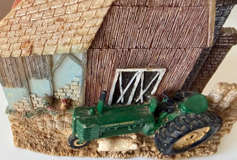 Vintage John Deere Barn Farm Scene Tractor Pig Chicken Silo Resin Figurine gallery