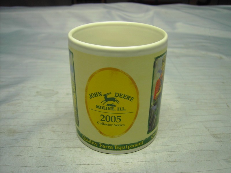 JOHN DEERE MOLINE, ILL. Licensed Product 2005 Collector Series 10 oz ceramic Cup gallery