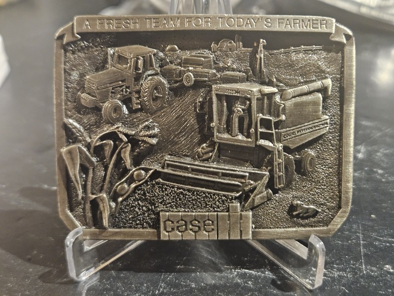 J I Case IH A Fresh Team For Today’s Farmer Belt Buckle 1985 B115