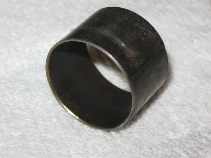 MASSEY FERGUSON 35 135 165 175 178 230 231 235 240 CLUTCH SHAFT BUSHING 184592M1